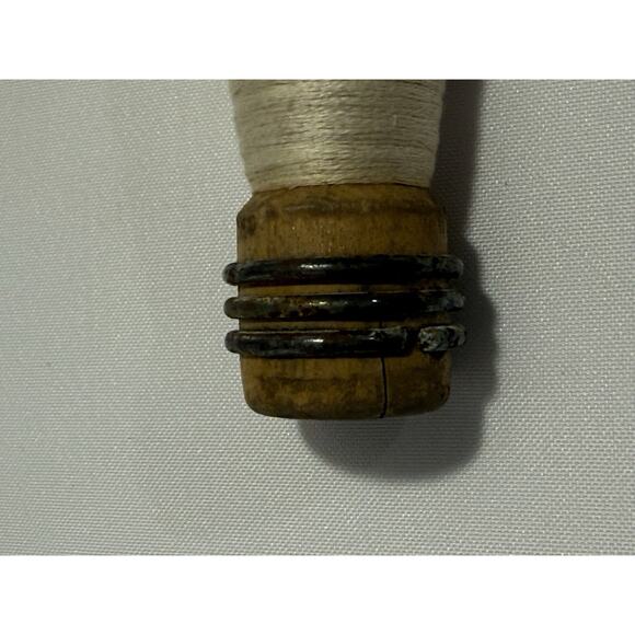 Vintage Antique Wood Spool Textile Mill Bobbins Primitive Industrial Sewing - Picture 5 of 10